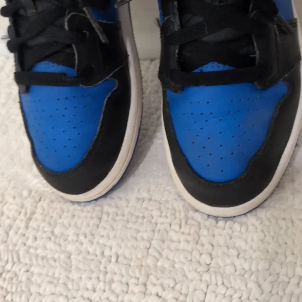 NIKE Air Jordan Kids Mid Black and Blue Sneakers 3